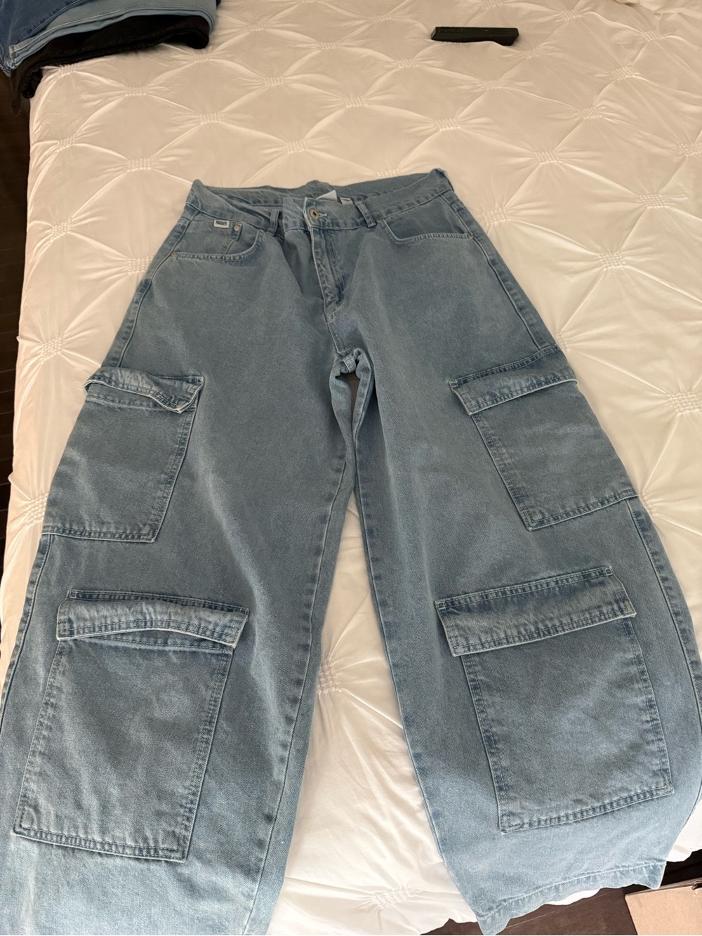 Relaxed Cargo Jeans for Men - Light Blue Relaxed Fit